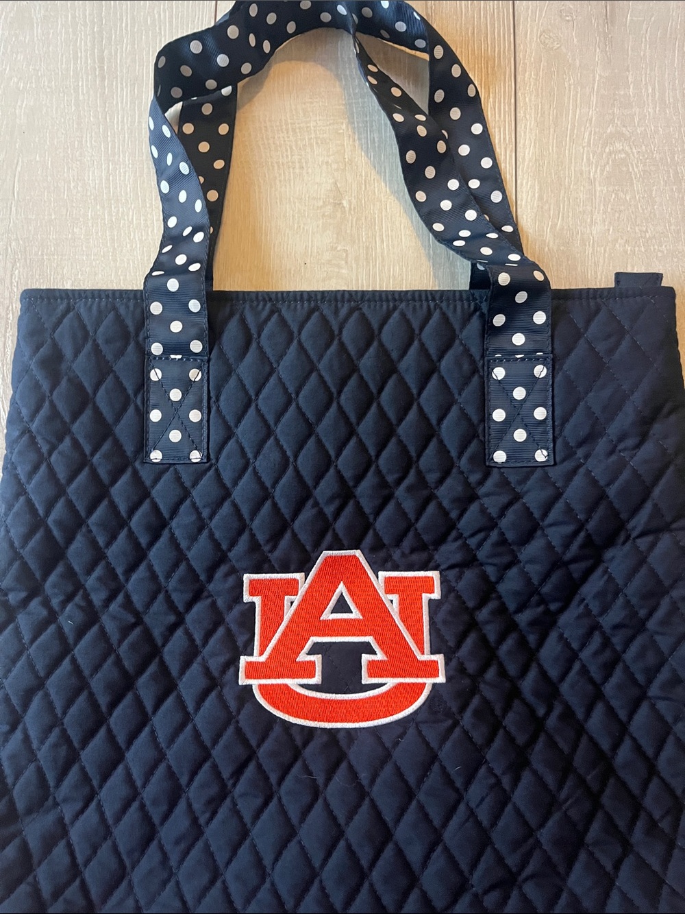 NWOT AUBURN UNIVERSITY BLUE QUILT TOTE BAG WITH ORANGS CLASSIC LOGO EMBROIDERED - Picture 2 of 7